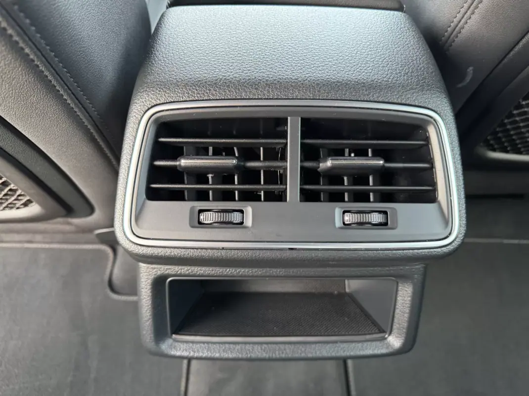 Audi e-tron Sportback 2020 - 28900 EUR, 102000 km - AUTO.MOTO.pt - 102000km - foto 50 de 54