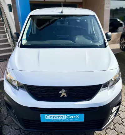 Peugeot Partner 1.5 BlueHdi L1 102Cv | CARPLAY | IVA DEDUTÍVEL 2023 - 14950 EUR, 98000 km - AUTO.MOTO.pt - 98000km - foto 4 de 22