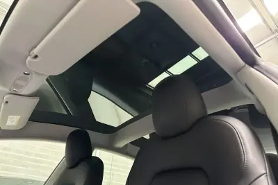 Tesla Model 3 2021 - 25450 EUR, 58710 km - AUTO.MOTO.pt - 58710km - foto 51 de 56