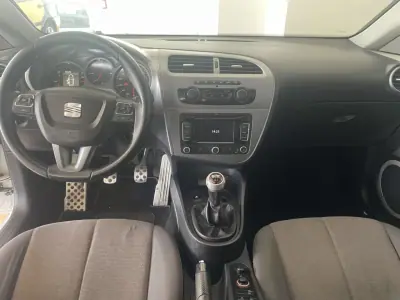 SEAT Leon 2012 - 12900 EUR, 163105 km - AUTO.MOTO.pt - 163105km - foto 22 de 27