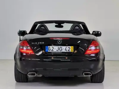 Mercedes-Benz SLK 200 2010 - 17950 EUR, 112597 km - AUTO.MOTO.pt - 112597km - foto 20 de 34