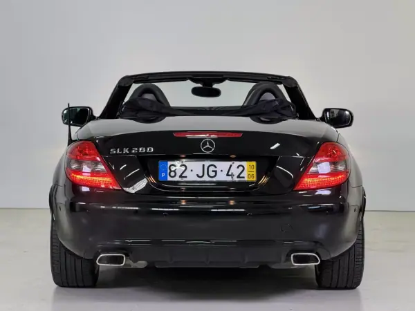 Mercedes-Benz SLK 200 2010 - 17950 EUR, 112597 km - AUTO.MOTO.pt - 112597km - foto 20 de 34