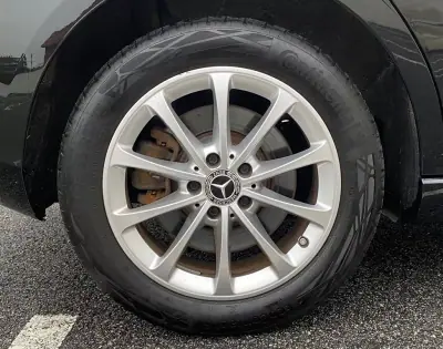 Mercedes-Benz A 250 2021 - 27900 EUR, 106000 km - AUTO.MOTO.pt - 106000km - foto 5 de 21