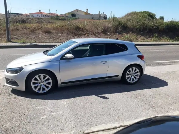 Volkswagen Scirocco 2012 - 9500 EUR, 212500 km - AUTO.MOTO.pt - 212500km - foto 7 de 33