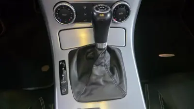 Mercedes-Benz SLK 250 2014 - 25990 EUR, 95000 km - AUTO.MOTO.pt - 95000km - foto 25 de 56