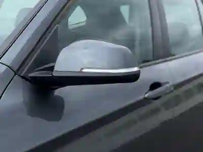 BMW X1 2014 - 13500 EUR, 208000 km - AUTO.MOTO.pt - 208000km - foto 16 de 17