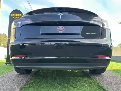 Tesla Model 3 2019 - 19900 EUR, 270000 km - AUTO.MOTO.pt - 270000km - foto 17 de 53