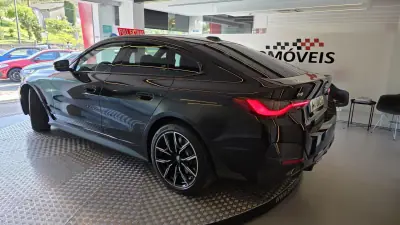 BMW i4 2022 - 38900 EUR, 61219 km - AUTO.MOTO.pt - 61219km - foto 19 de 58