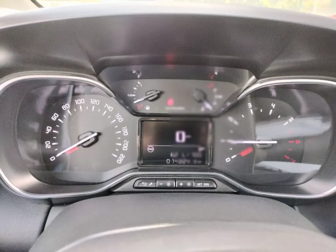 Citroën C5 Aircross 2023 - 26500 EUR, 16000 km - 16000km - foto 34 de 34