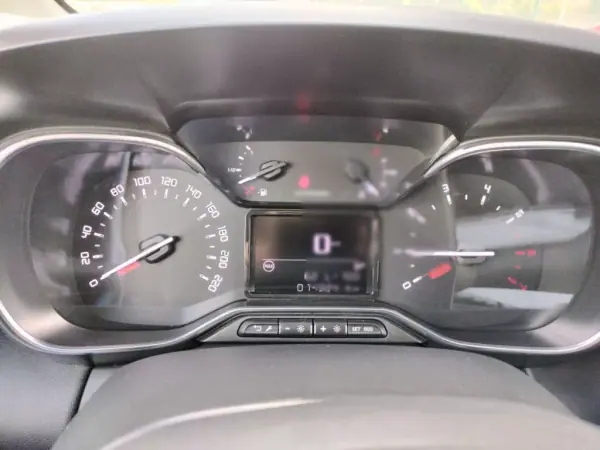 Citroën C5 Aircross 2023 - 26500 EUR, 16000 km - AUTO.MOTO.pt - 16000km - foto 34 de 34