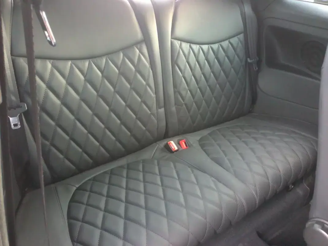 Abarth 595C 2021 - 24500 EUR, 60500 km - AUTO.MOTO.pt - 60500km - foto 7 de 10