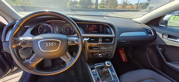 Audi A4 1.9 TDI Attraction 2012 Diesel
