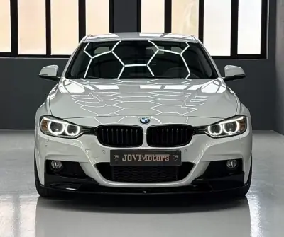 BMW 320 2015 - 18950 EUR, 212712 km - AUTO.MOTO.pt - 212712km - foto 12 de 28