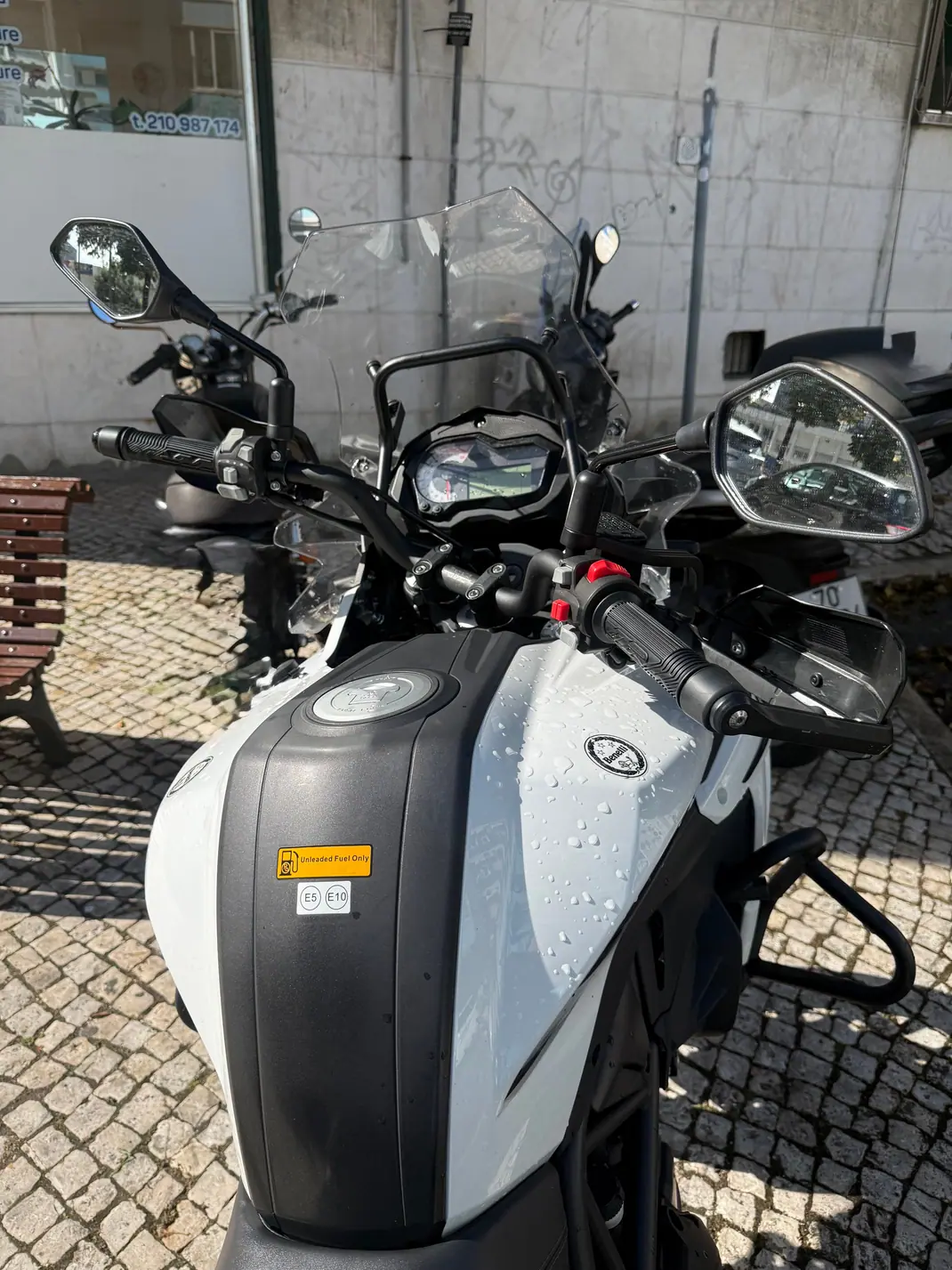 Benelli TRK 502 2023 - 4500 EUR, 5753 km - 5753km - foto 9 de 11
