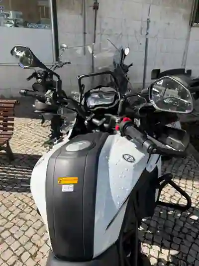 Benelli TRK 502 2023 - 4500 EUR, 5753 km - 5753km - foto 9 de 11