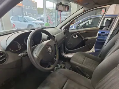 Dacia Duster 2010 - 7490 EUR, 202000 km - foto 5 de 20