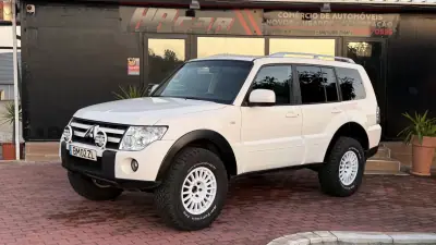 Mitsubishi Pajero 2010 - 29990 EUR, 215000 km - AUTO.MOTO.pt - 215000km - foto 4 de 38