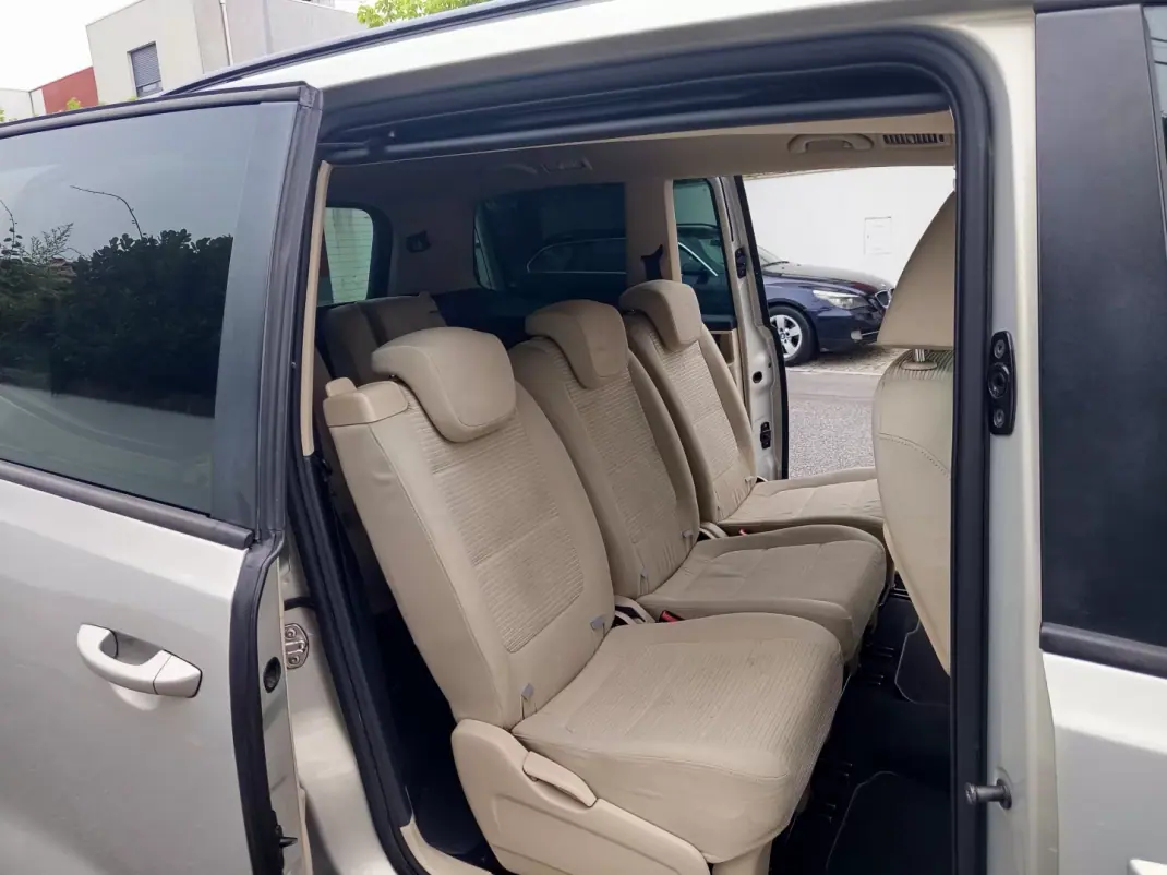 SEAT Alhambra 2011 - 12900 EUR, 199000 km - 199000km - foto 10 de 20