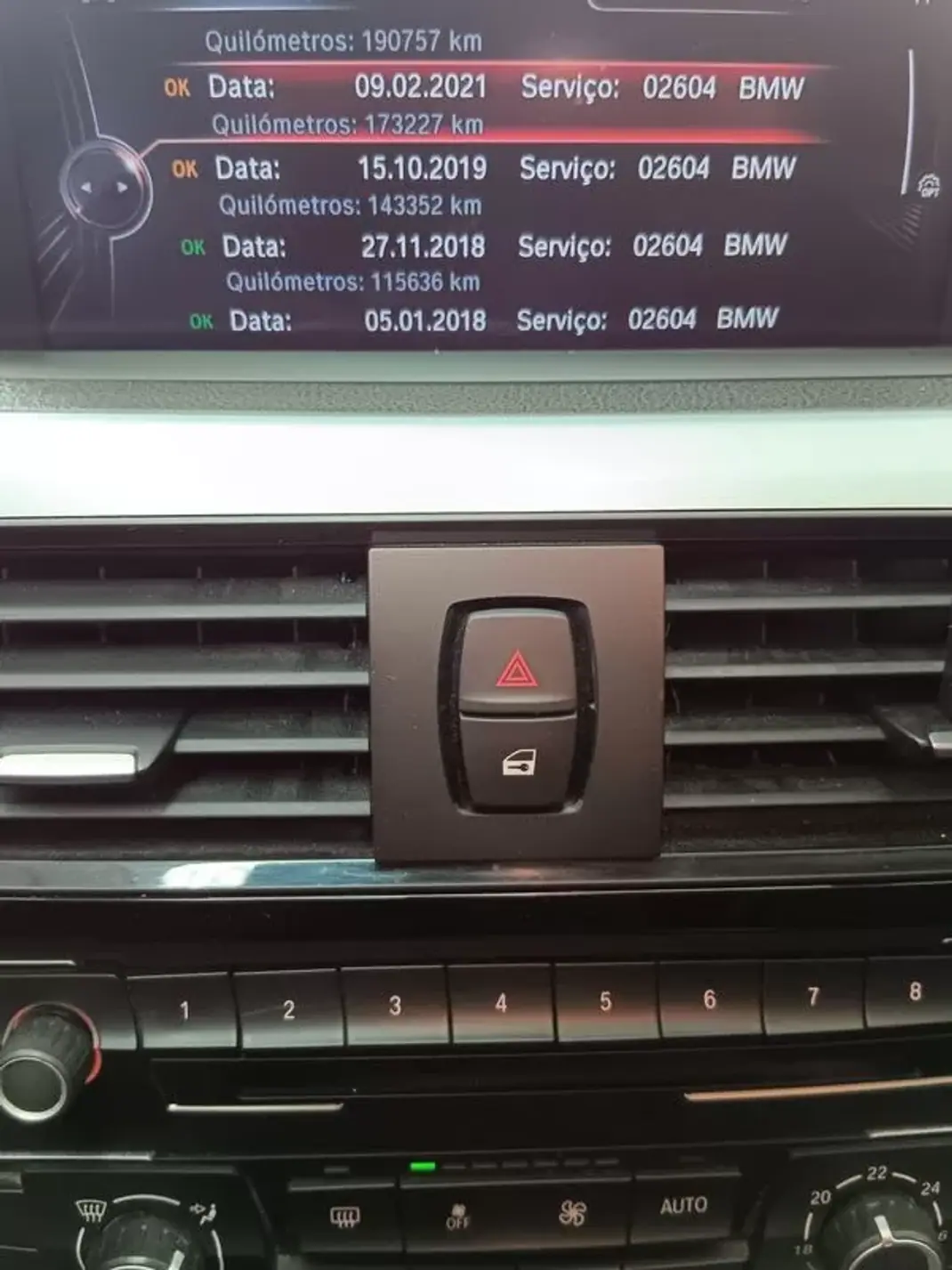 BMW 320 2014 - 15500 EUR, 265000 km - AUTO.MOTO.pt - 265000km - foto 17 de 20