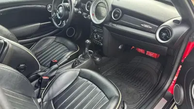 MINI Coupé 2012 - 10990 EUR, 178000 km - AUTO.MOTO.pt - 178000km - foto 14 de 18