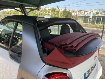 Smart Fortwo Cabrio 2019 - 17900 EUR, 40794 km - AUTO.MOTO.pt - 40794km - foto 12 de 24