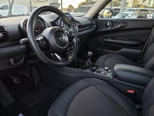 MINI Clubman 2018 - 15990 EUR, 184000 km - AUTO.MOTO.pt - 184000km - foto 15 de 42