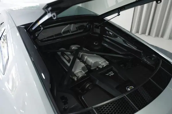 Audi R8 Coupé 2016 - 129950 EUR, 87000 km - AUTO.MOTO.pt - 87000km - foto 13 de 51