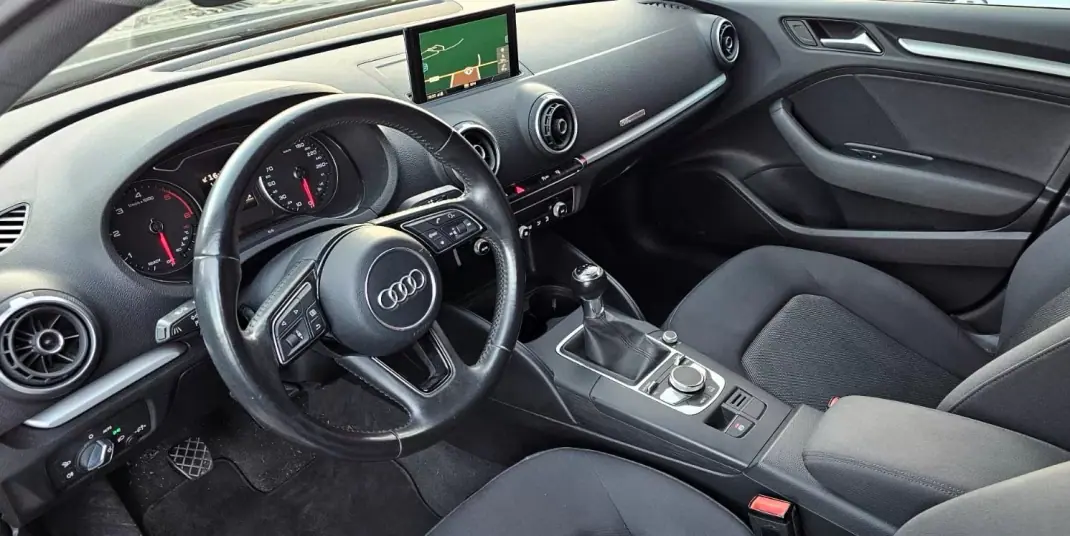 Audi A3 Limousine 2016 - 18999 EUR, 110000 km - 110000km - foto 22 de 23