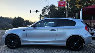 BMW 118 2018 - 9999 EUR, 300000 km - AUTO.MOTO.pt - 300000km - foto 3 de 24