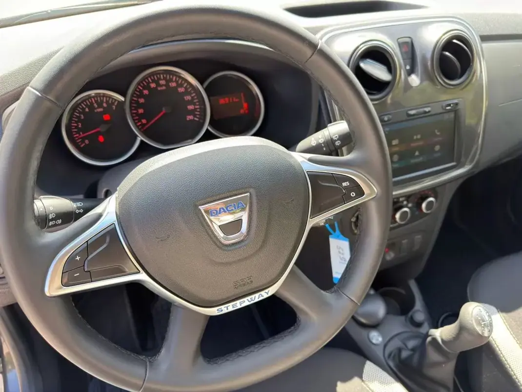 Dacia Sandero 2020 - 11900 EUR, 36911 km - AUTO.MOTO.pt - 36911km - foto 13 de 21