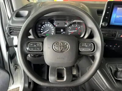 Toyota Proace City Verso 2020 - 18900 EUR, 110765 km - 110765km - foto 15 de 31