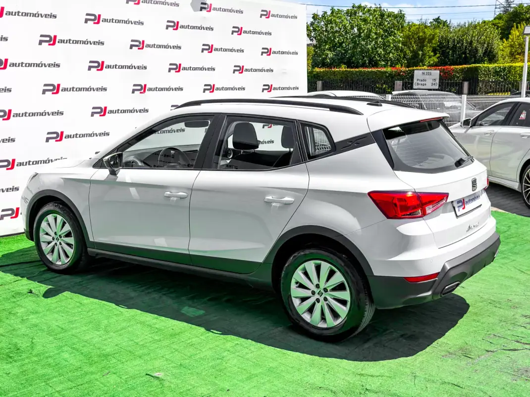 SEAT Arona 2021 - 15500 EUR, 68935 km - 68935km - foto 9 de 21