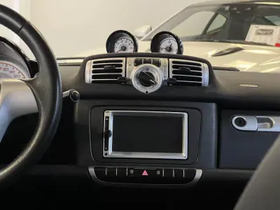 Smart ForTwo Coupé 2013 - 7990 EUR, 165000 km - AUTO.MOTO.pt - 165000km - foto 22 de 47