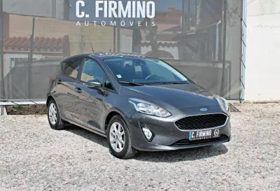 Ford Fiesta 2018 - 9900 EUR, 101396 km - AUTO.MOTO.pt - 101396km - foto 3 de 26