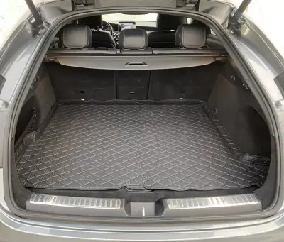 Mercedes-Benz GLC 350 2018 - 45900 EUR, 88510 km - AUTO.MOTO.pt - 88510km - foto 17 de 17