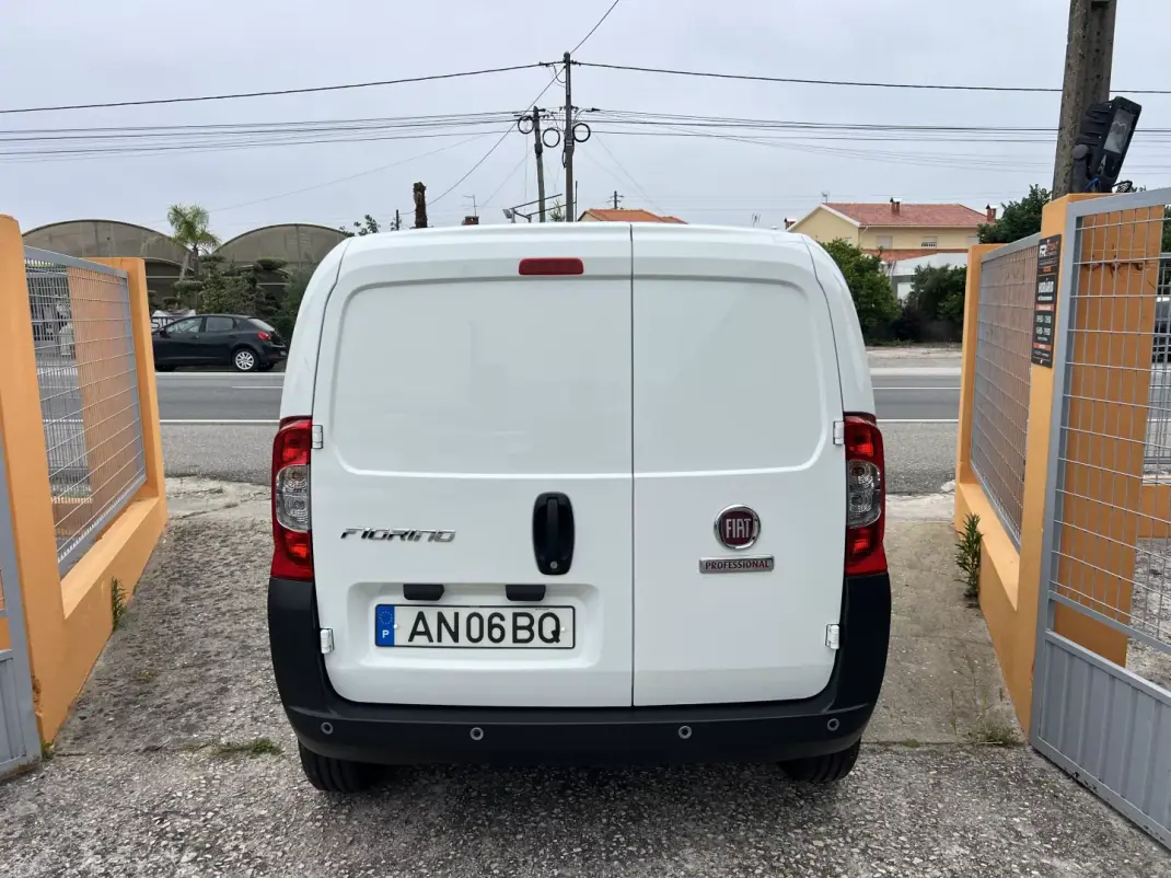 Fiat Fiorino 2021 - 8990 EUR, 145431 km - 145431km - foto 11 de 15