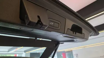 Volvo XC 60 2018 - 23500 EUR, 242396 km - AUTO.MOTO.pt - 242396km - foto 27 de 55