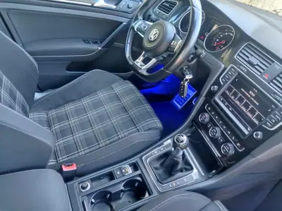 Volkswagen Golf 2013 - 17490 EUR, 214500 km - AUTO.MOTO.pt - 214500km - foto 11 de 17