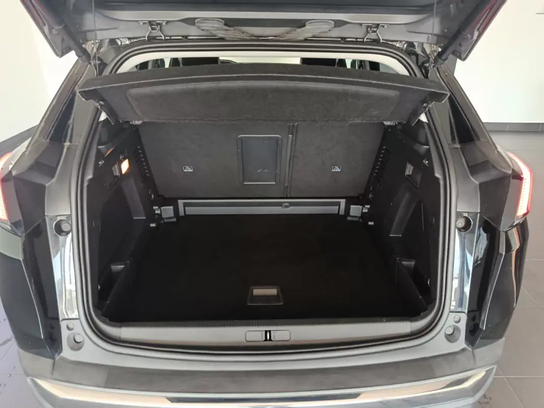 Peugeot 3008 2018 - 20300 EUR, 139000 km - 139000km - foto 12 de 31