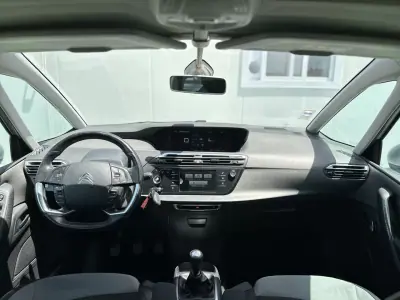 Citroën C4 Grand Picasso 2015 - 10990 EUR, 116000 km - AUTO.MOTO.pt - 116000km - foto 13 de 49