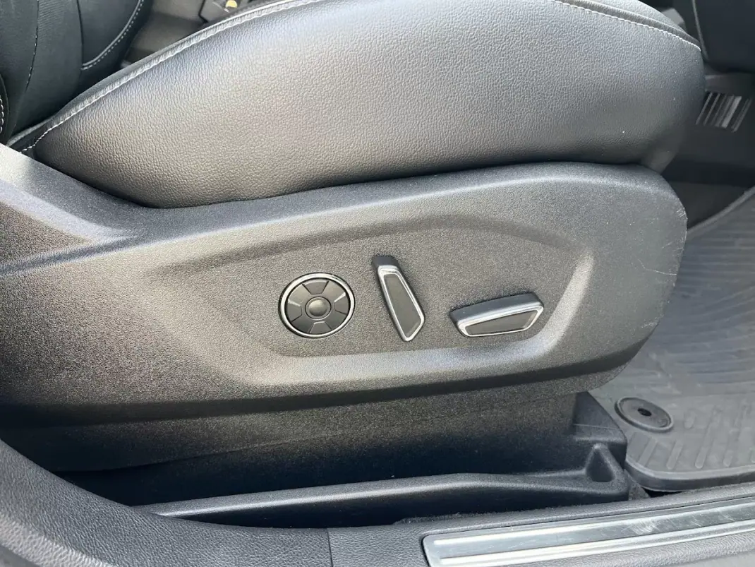 Ford S-Max 2016 - 27250 EUR, 140000 km - AUTO.MOTO.pt - 140000km - foto 44 de 80