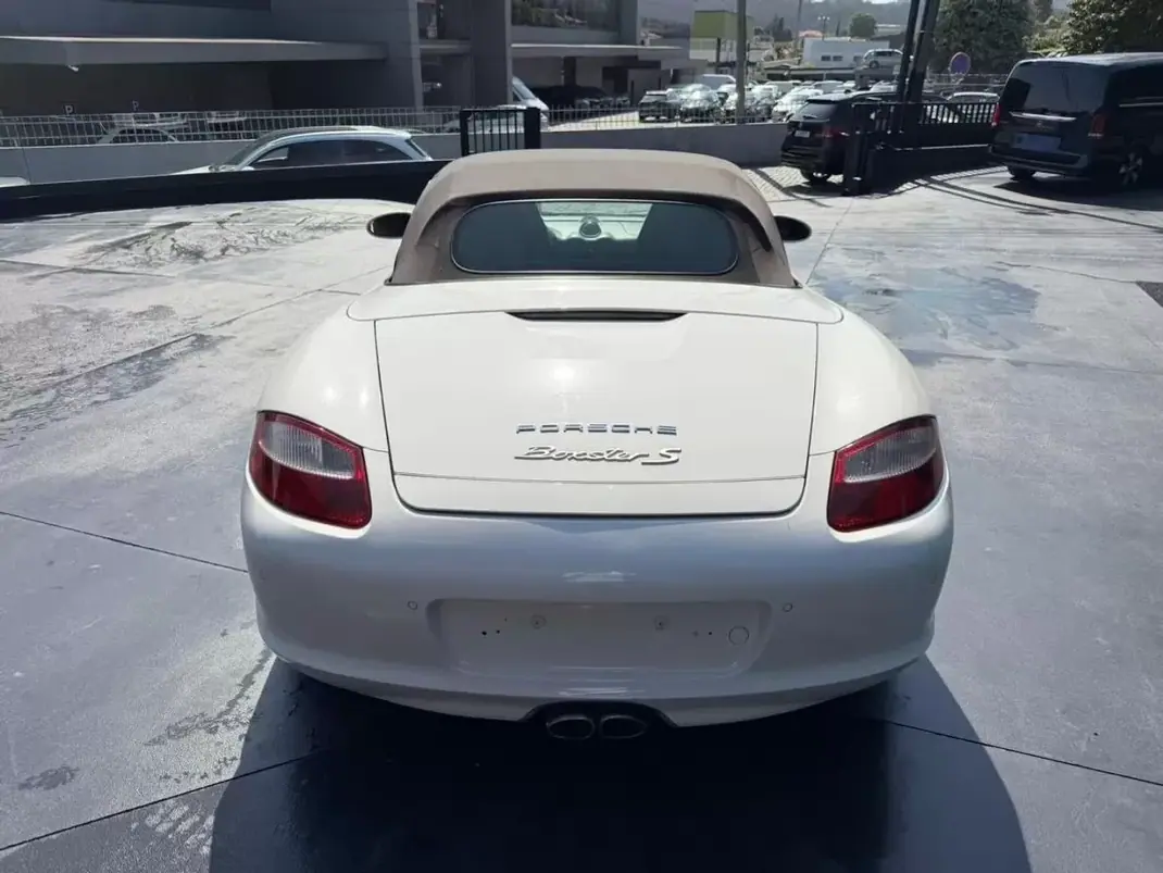 Porsche Boxster 2006 - 36500 EUR, 80000 km - AUTO.MOTO.pt - 80000km - foto 5 de 20