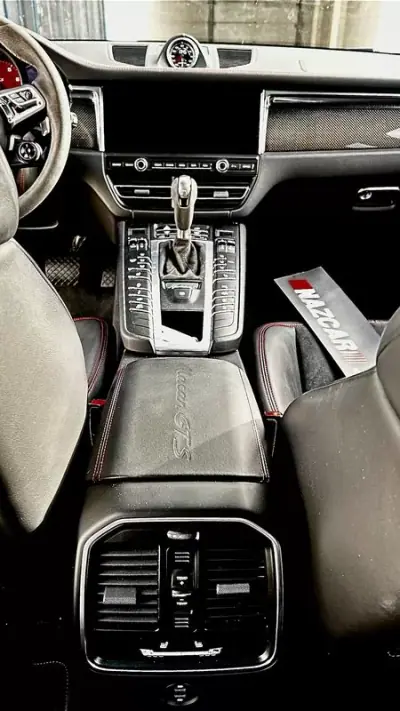 Porsche Macan 2021 - 89500 EUR, 94000 km - AUTO.MOTO.pt - 94000km - foto 12 de 21