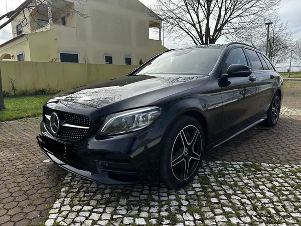 Mercedes-Benz C 300 2020 — foto 2 de 13
