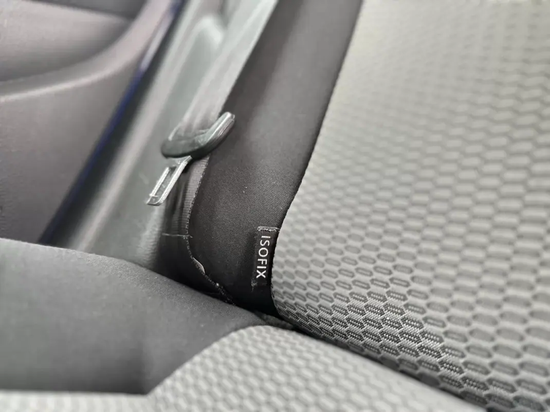 Volkswagen Polo 2010 - 7490 EUR, 151000 km - AUTO.MOTO.pt - 151000km - foto 14 de 30