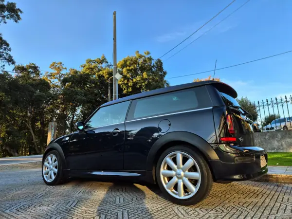 MINI Clubman 2009 - 8500 EUR, 195000 km - AUTO.MOTO.pt - 195000km - foto 5 de 18