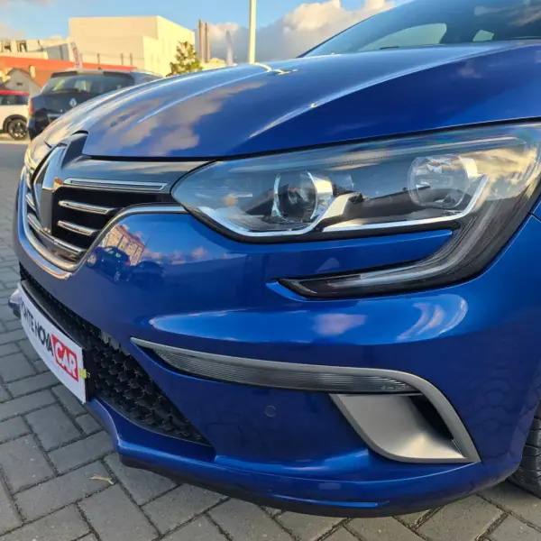 Renault Mégane 2016 - 12950 EUR, 114140 km - AUTO.MOTO.pt - 114140km - foto 11 de 42