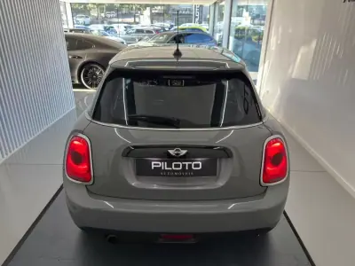 MINI 5 Portas 2016 - 14490 EUR, 101264 km - AUTO.MOTO.pt - 101264km - foto 7 de 27