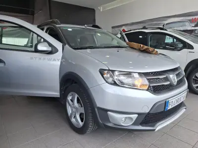 Dacia Sandero 2014 - 8490 EUR, 57546 km - AUTO.MOTO.pt - 57546km - foto 2 de 15