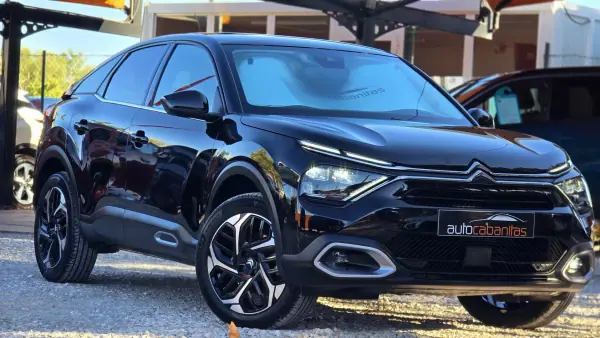 Citroën C4 2023 - 17950 EUR, 17700 km - AUTO.MOTO.pt - 17700km - foto 2 de 26
